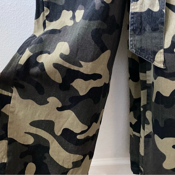 Hot & Delicious, Strapless Wide leg Camouflage Jump Suit Streetwear Urban Chic - Picture 4 of 7